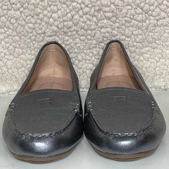 Taryn Rose Womens Karen Leather Metallic Slip On Casual Driving Shoes SZ US 8.5B - Picture 3 of 11